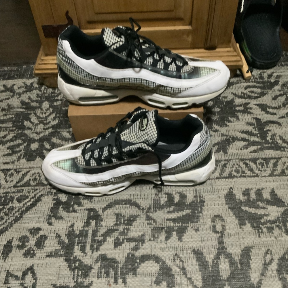 Men's Black and White Sneakers